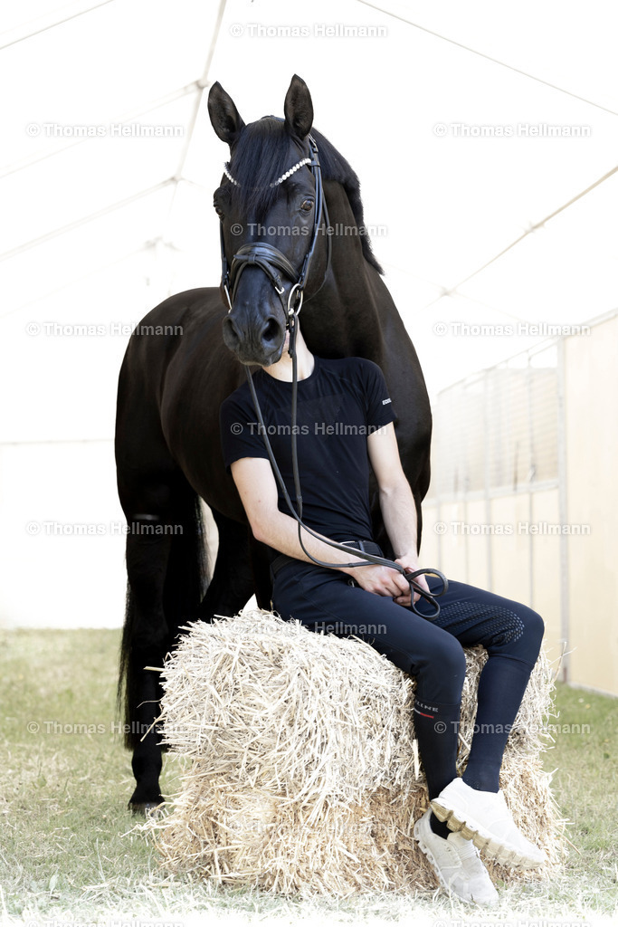 Moritz Treffinger-9609 | Der professionelle Turnierfotograf ✓ Reitsport Bilder ▷ Shop ✚ günstig & schnell ✚ mit Zugang für Redakteure