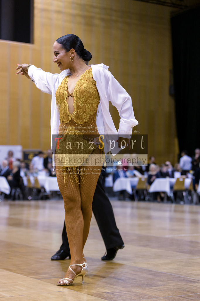 20241102_DM_HGR_Std_16094 | Tanzsportbilder, Standardtanz, Lateintanz, WDSF, DTV, LTVB, dancecomp, goc, hessen tanzt, blaues band der spree, walzer, tango, wiener walzer, slowfox, quickstepp, samba, rumba, cha-cha-cha, paso doble. jive, hd-kroft photography, turniertanzsport
