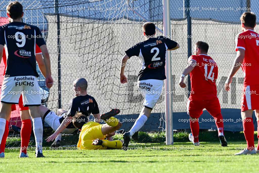 FC Gmünd vs. FC KAC 1909 22.4.2023 | #2 Sandro Unterkofler, #3 Maximilian Kohlmaier, #14 Andreas Bernhard Schritliser, #Jakob Orgonyi, Tor FC Gmünd