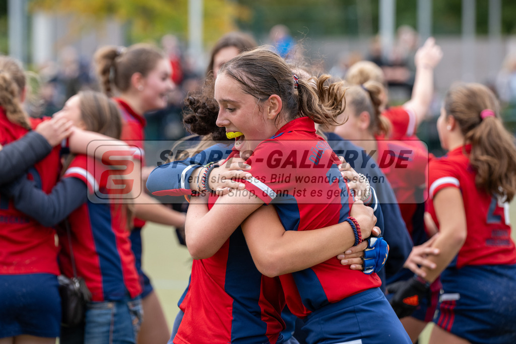 SFE_20231022_0180 | Deutsche Meisterschaft Weibliche U16 Finale Uhlenhorst Mülheim - Düsseldorfer HC am 22.10.2023 in Köln (Düsseldorfer Hockeyclub 1905 e.V.), Photo: Stephan Fehrmann 2023 (Sports-Gallery)