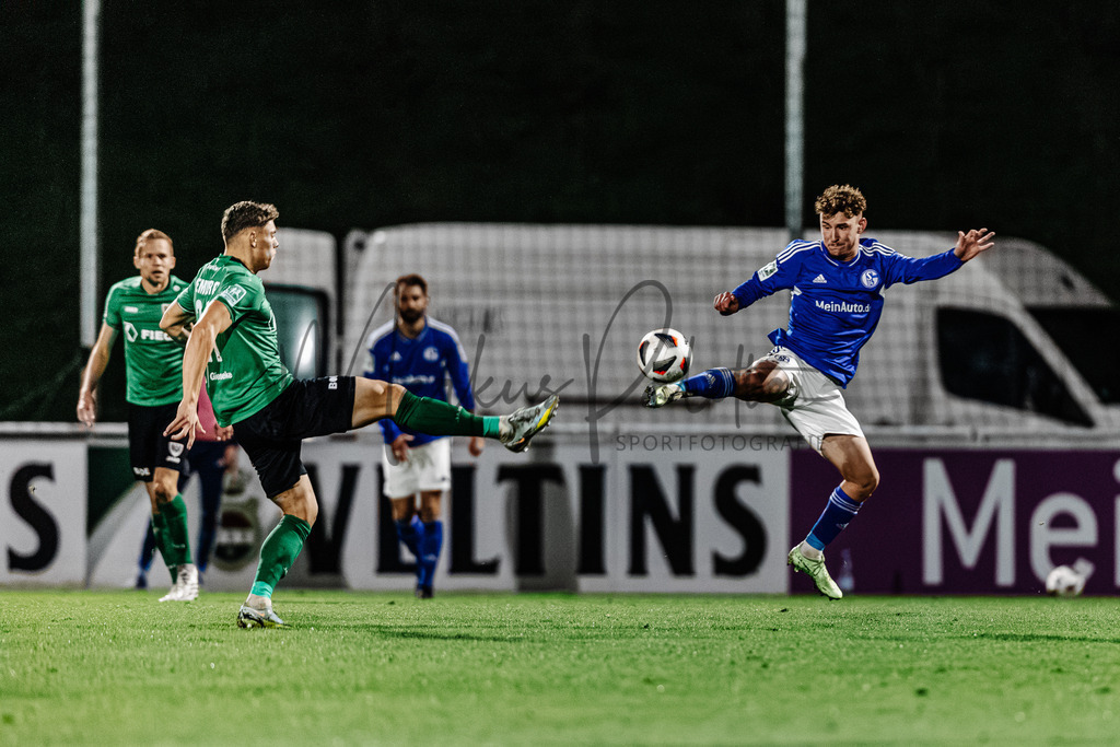 Regionalliga West, Saison 2022/2023, 10. Spieltag: FC Schalke 04 II - SC Preußen Münster | Regionalliga West, Saison 2022/2023, 10. Spieltag, FC Schalke 04 II empfängt SC Preußen Münster im Parkstadion in Gelsenkirchen. Foto: sportfotografie.ms | Markus Paletta - Realisiert mit Pictrs.com
