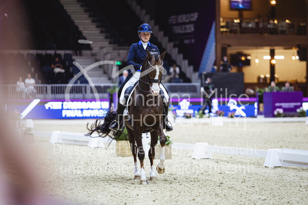 240417_Riyadh_Dressage-125 | Deine schönsten Turniermomente als professionelle Fotos! Entdecke hochwertige Pferdesport-Fotografie im Online-Shop. Jetzt Fotos finden & bestellen!