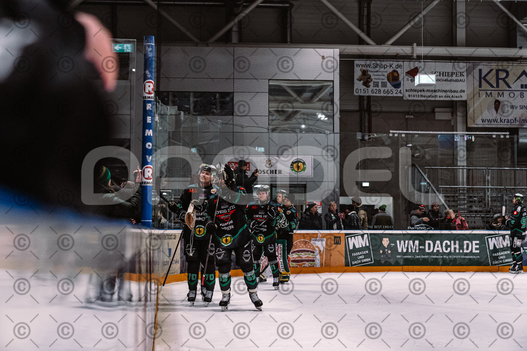 Alligators_vs_Passau_26_12_2025-091 | Höchstadt Alligators Fotogalerie: Eishockey-Action aus Franken. Professionelle Spielfotos, Portraits & Stadionbilder zum Download. Jetzt entdecken! - Realisiert mit Pictrs.com
