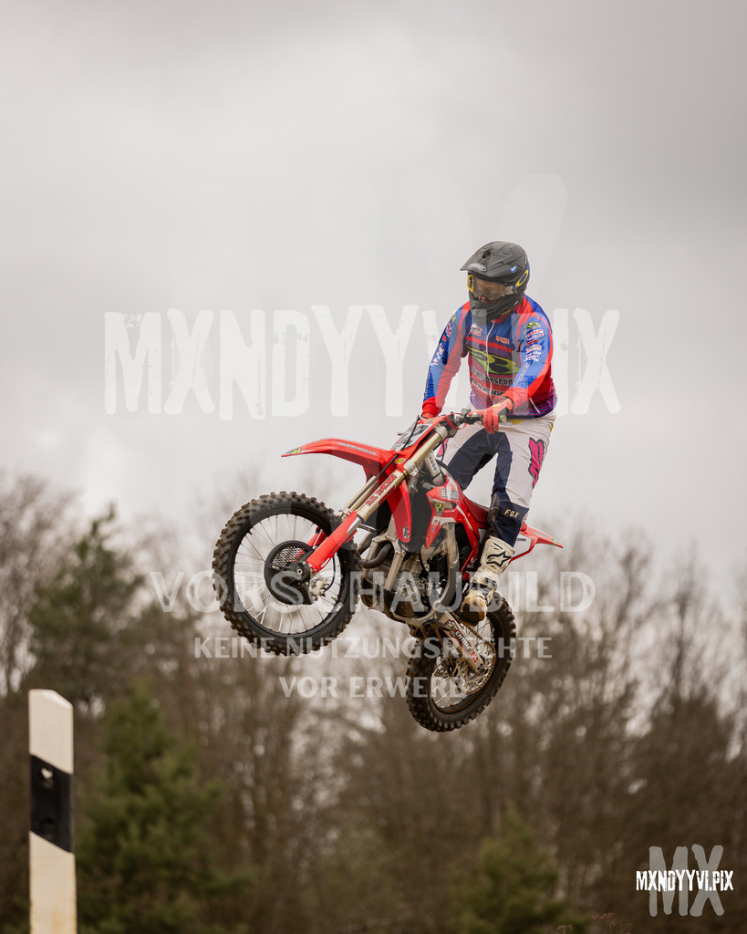 866A1085 | mxndyyvipix