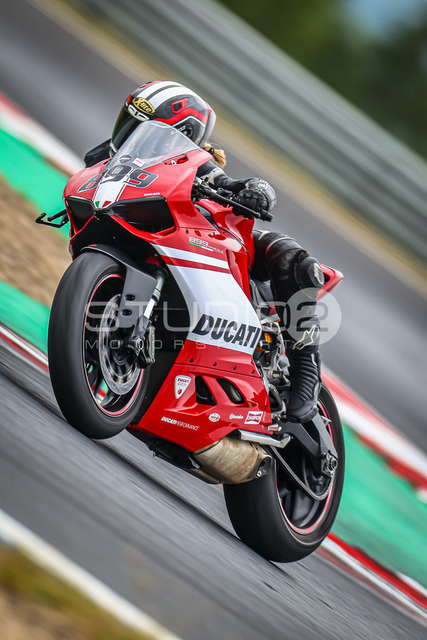 0899-260630MM-015_899 | Deine Full-Service-Agentur für ✔️Videoproduktionen und ✔️Motorsportfotografie Jetzt Angebot anfragen!