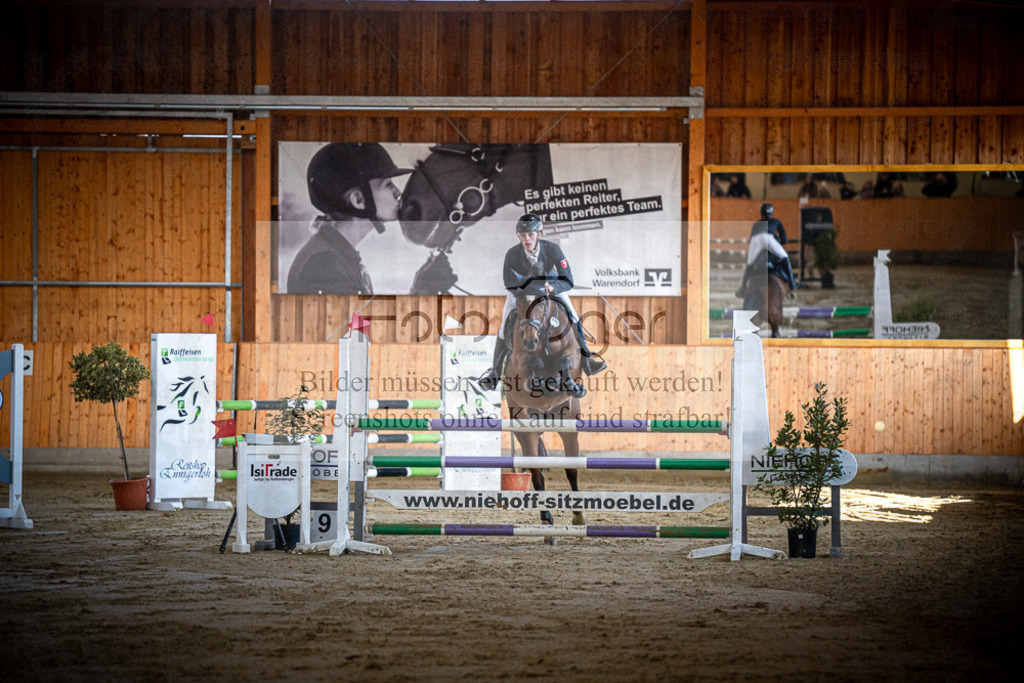 DOS_0355 | Entdecke hochwertige Reitturnierfotos von Foto Oger. Professionell, emotional und authentisch – jetzt Lieblingsmomente im Shop bestellen.Deutschlandweite Turnierfotografie. - Realisiert mit Pictrs.com