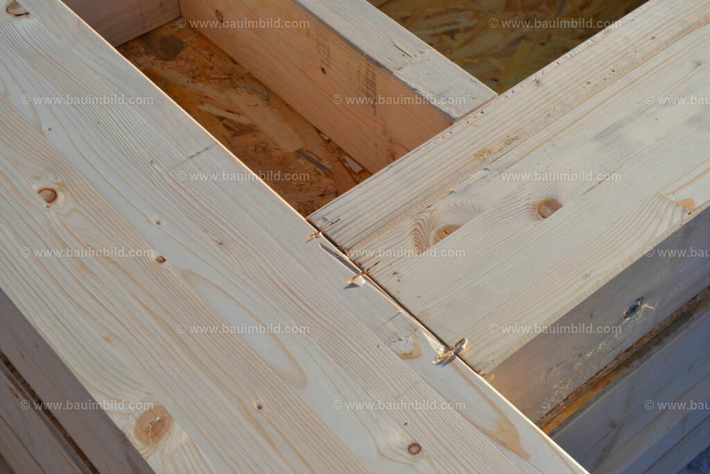 bib-lg09-holzbau-0047 | Nach LV-Leistungsgruppen sortierte Detailfotos über den Bau eines Hauses. Alle Hausbau-Bilder direkt vom Urheber und Autor der Website Haus-Selber-Bauen.com