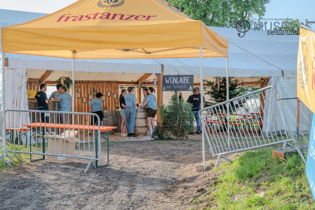 DSC_2998 | "Fussifoto.com – Ihr Ansprechpartner für hochwertige Fotografie! Entdecken Sie kreative Bilder und professionelle Dienstleistungen. Kontaktieren Sie uns für Ihre Projekte!"