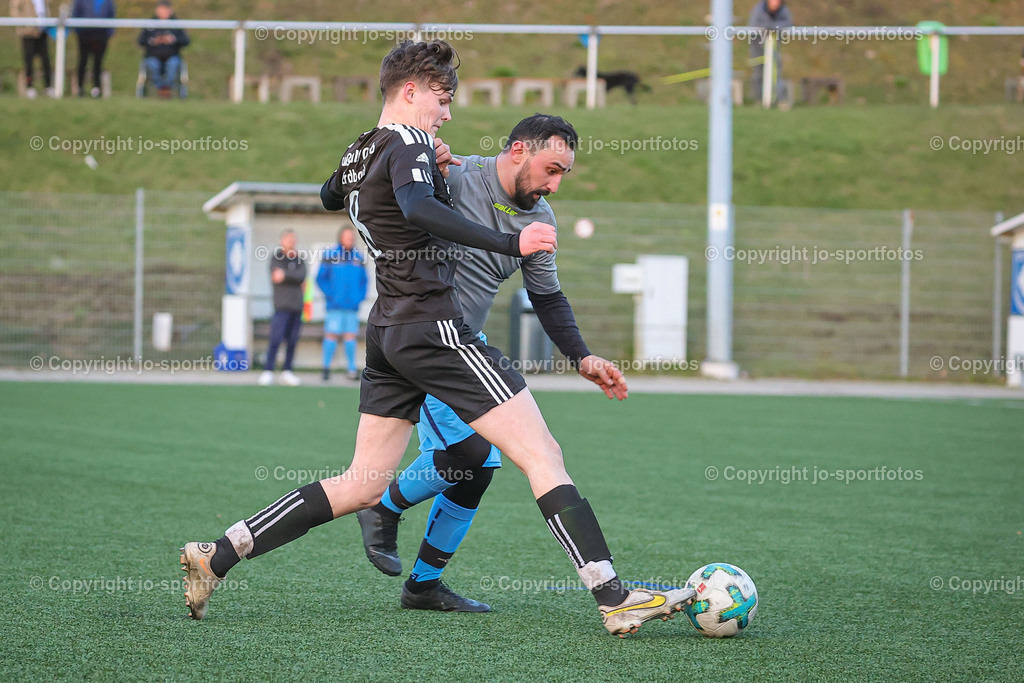 BQ3I6040 | 05.04.2023; Kreisliga C2 Dillenburg; Kunstrasenplatz Haigerseelbach; SSV Haigerseelbach 2 - FC Schwarz-Weiß Erdbach; Ergebnis: 0:5 (0:3)