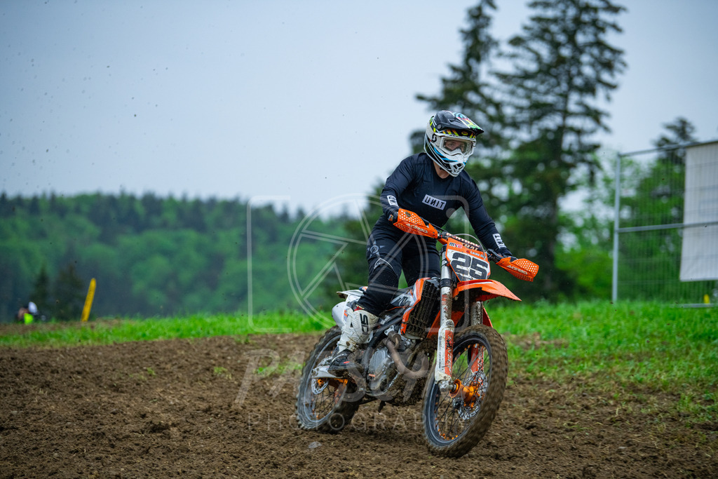 TrMX2 (140) | Paeschuphoto Shop - Wer nicht sucht der auch nicht findet.Ob Motocrossbilder oder von einem besuchtem Spiel, Hauptsache Action. - Realisiert mit Pictrs.com