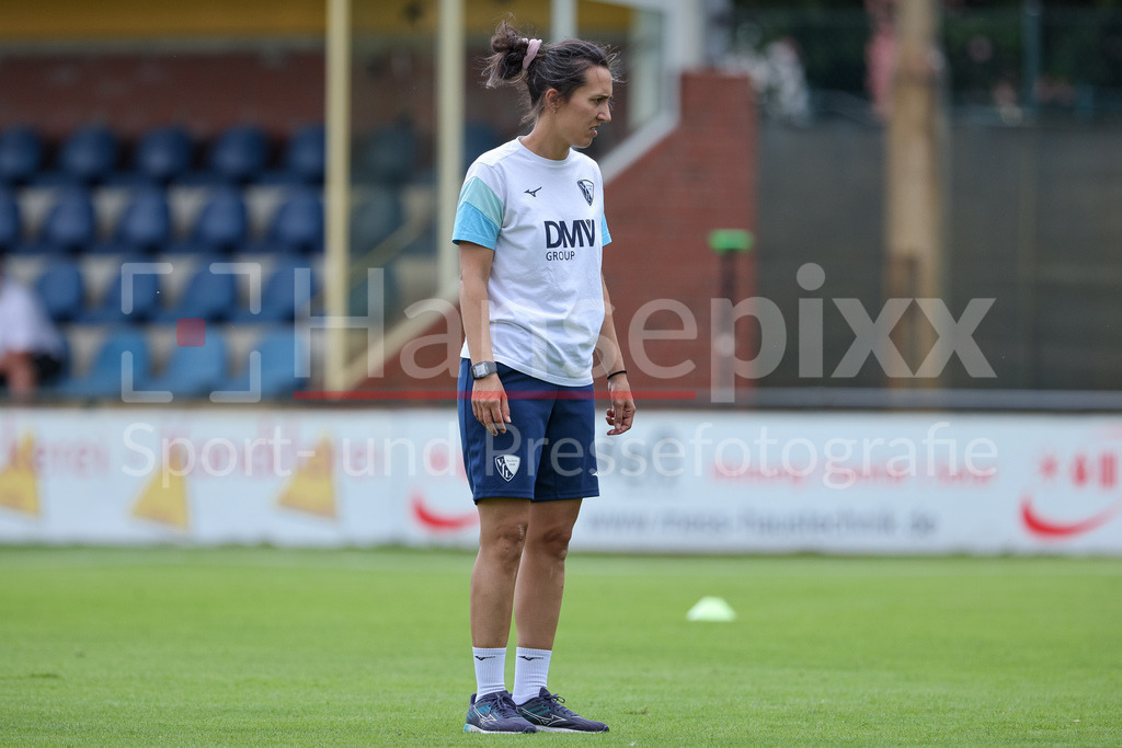 Fussball, Testspiel Frauen, SV Meppen - VfL Bochum | Kyra Malinowski (Trainerin, VfL Bochum)