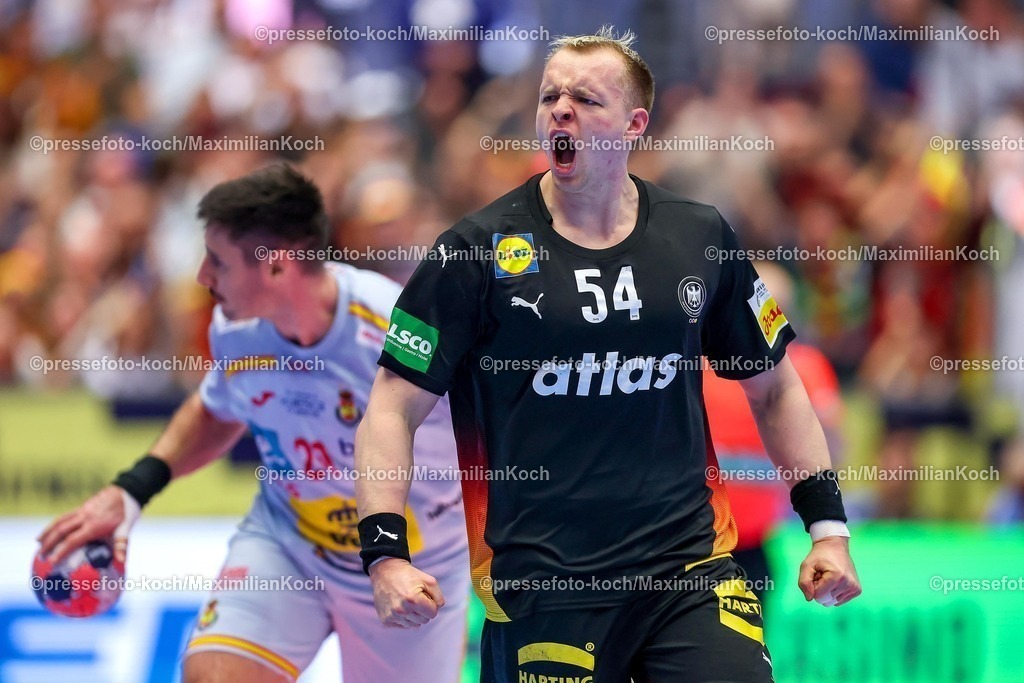 EHF19012602146 | 19.01.2026, Handball, Men's EHF EURO 2026, Deutschland - Spanien, Jyske Bank Boxen in Herning, Dänemark, Preliminary Round:  Justus Fischer (Germany #54) jubelnd