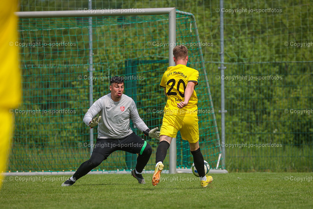 BQ3I6927 | 21.05.2023; Kreisoberliga West; Rasenplatz Medenbach; SSV Medenbach - SG Türk-Ata/Türkgücü Wetzlar; Ergebnis: 1:2 (1:0)