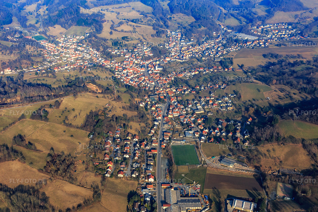 Luftbild: Ortsansicht im Odenwald aus Südwesten im Ortsteil Reichenbach in Lautertal im Bundesland Hessen in Deutschland. Foto: IMG_096727.jpg vom 15.02.2017 durch Werner Riehm/FLY-FOTO.de