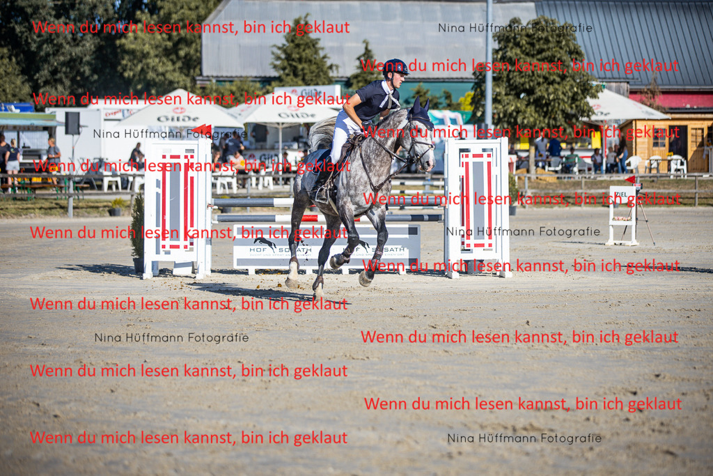 BK1A5981 | Turnierbilder Turnierfotos Nina Hüffmann Turnierfotografie Pferdefotografie Tierzeichnung Haustierzeichnung Pferdezeichnung Hundezeichnung Videograf  - Realisiert mit Pictrs.com