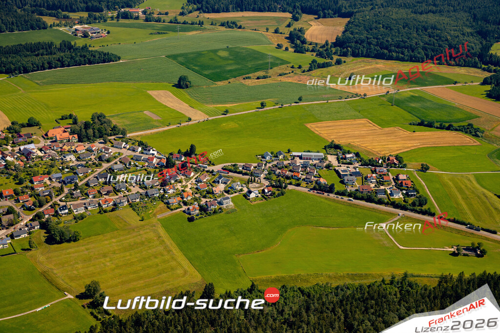 Das Luftbild zeigt :  Rosenberg - Die Luftaufnahme wurde 2024 vom UL-Flugzeug aus erstellt ( keine Drohne ) - Hochauflösende Luftaufnahme - Für grossformatige Ausdrucke geeignet. Die Geschenkidee !Mit Lizenz und Bildrechte bestellbar