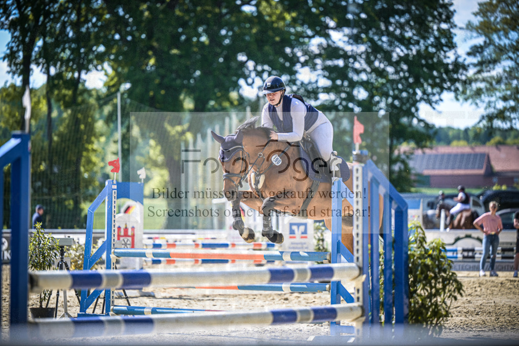 DOS_2440 | Entdecke hochwertige Reitturnierfotos von Foto Oger. Professionell, emotional und authentisch – jetzt Lieblingsmomente im Shop bestellen.Deutschlandweite Turnierfotografie. - Realisiert mit Pictrs.com