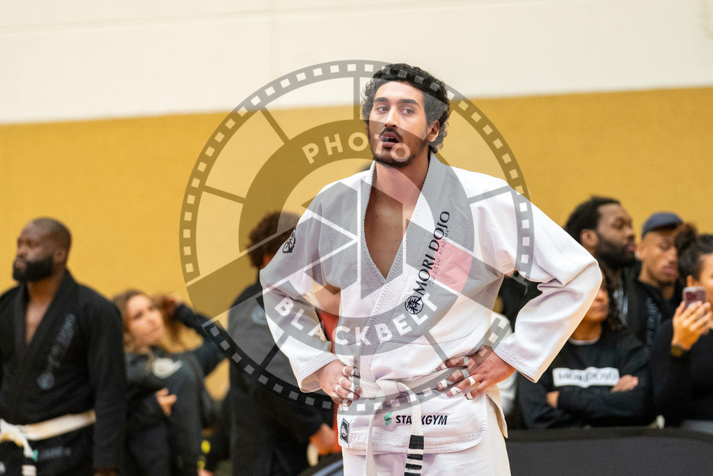 20231118PBB11841 | Fighters compete during the AJP Tour 600 Frankfurt Championship in Frankfurt/Main, Germany, on November 18, 2023.