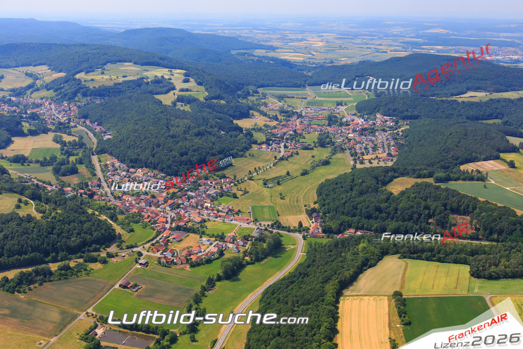 Luftbild von Unterschleichach Oberaurach - Luftaufnahme wurde 2017 von https://frankenair.de mittels Flugzeug (keine Drohne) erstellt - die Geschenkidee