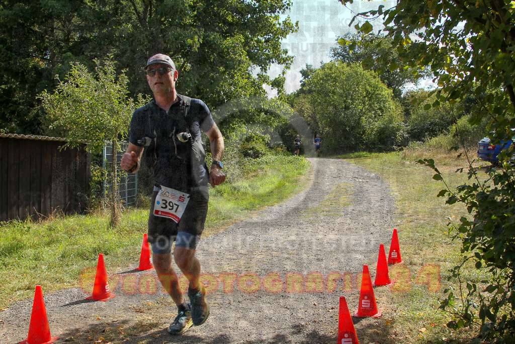 250830_1206_EV4_3871 | Sportfotografie im Rhein-Sieg Kreis, Köln, Bonn, NRW, Rheinland Pfalz, Hessen, etc. Unser Tätigkeitsfeld umfasst den Laufsport vom Volkslauf über den Marathon, Duathlon, Triathon bis zum Ultralauf wie Kölnpfad Ultra oder Schindertrail.