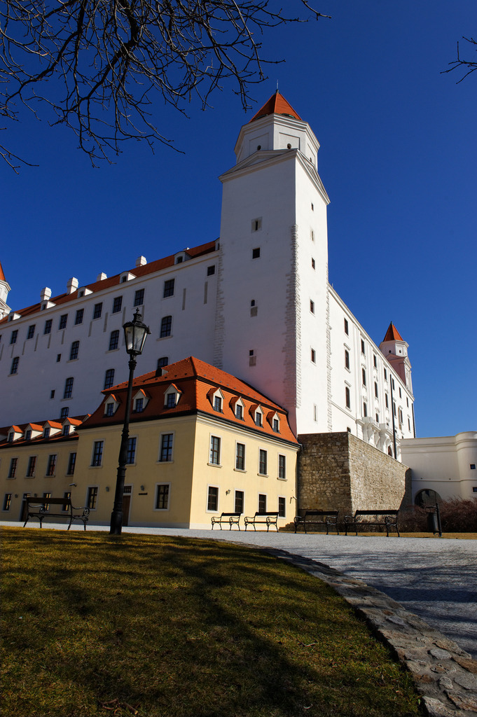 Burg Bratislava | Bratislava, Slowakei - March 03, 2012: Burg Bratislava. - Realisiert mit Pictrs.com