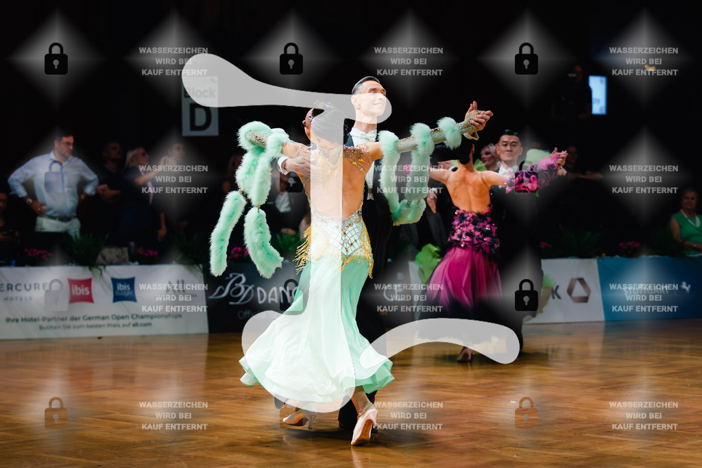 GOC 2025 - WDSF PD Super Grand Prix Standard 2nd (32) Vadim Shurin _ Anastasia Meshkova (Latvia)-2025-08-21-2098 | Webshop for digital downloads and prints of dance sport, event & show photographer Julian Link - Realisiert mit Pictrs.com