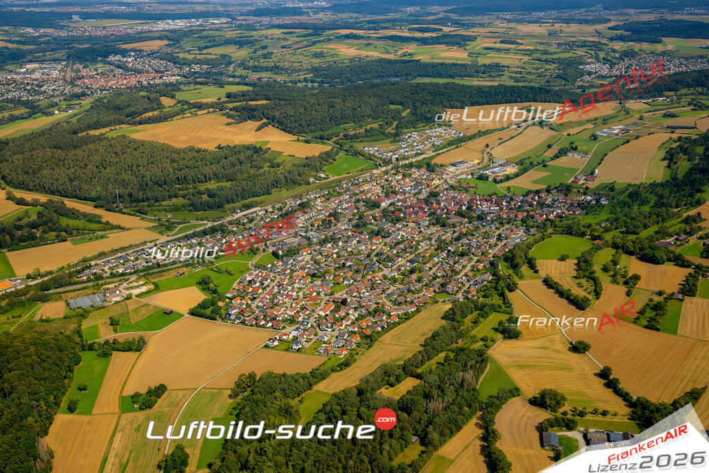 Das Luftbild zeigt :  Ostelsheim - Die Luftaufnahme wurde 2024 vom UL-Flugzeug aus erstellt ( keine Drohne ) - Hochauflösende Luftaufnahme - Für grossformatige Ausdrucke geeignet. Die Geschenkidee !Mit Lizenz und Bildrechte bestellbar