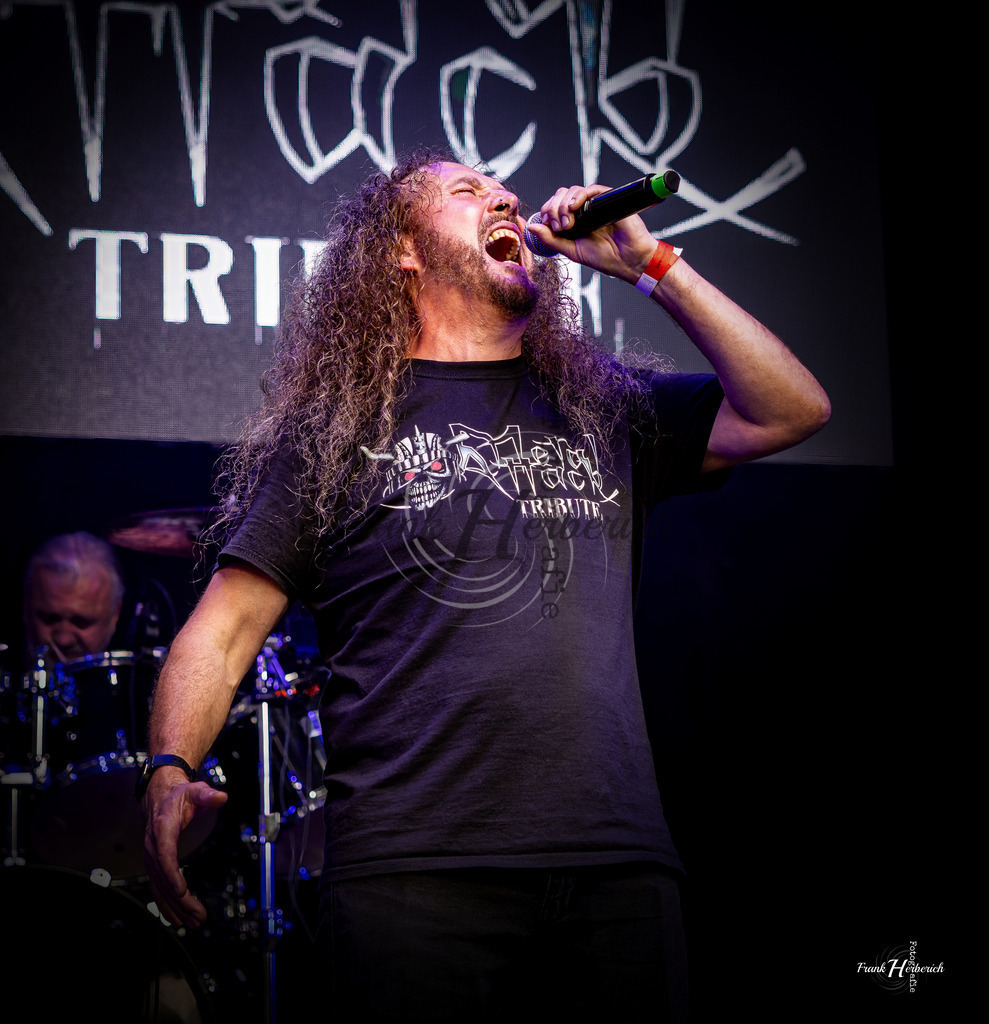 Metal Attack Tribute | Stadtfest Aschaffenburg 30.08.2025 - Realisiert mit Pictrs.com