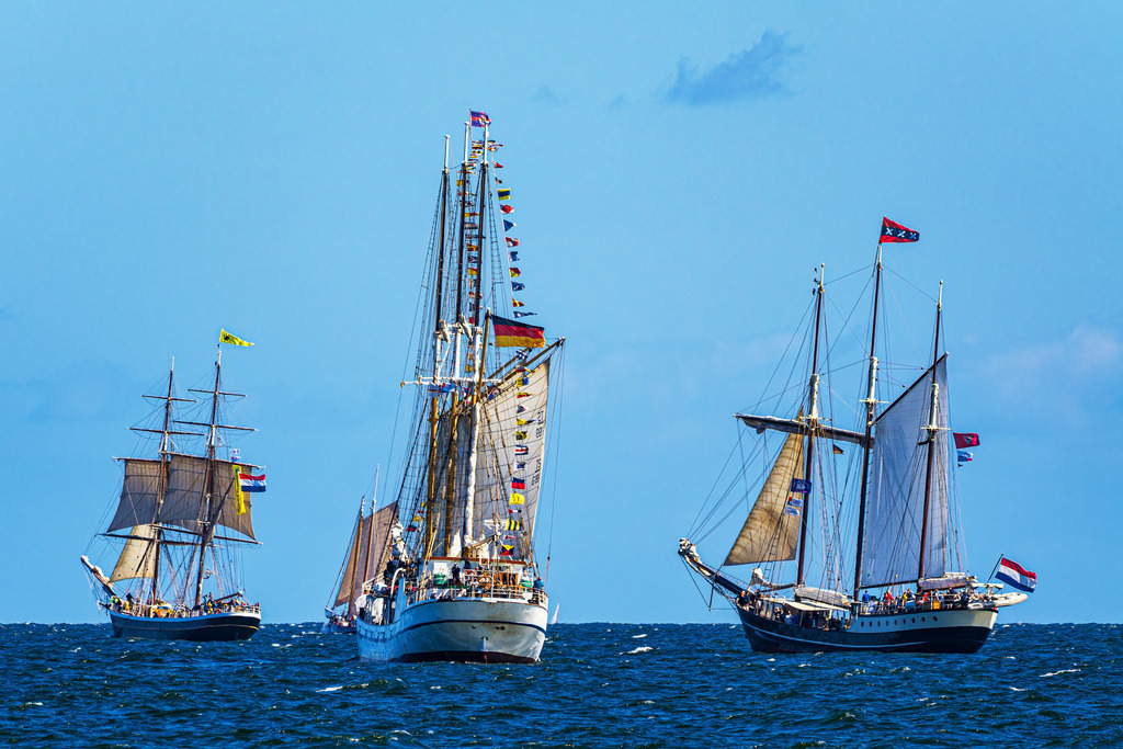 Segelschiffe auf der Ostsee während der Hanse Sail in Rostock | Segelschiffe auf der Ostsee während der Hanse Sail in Rostock.