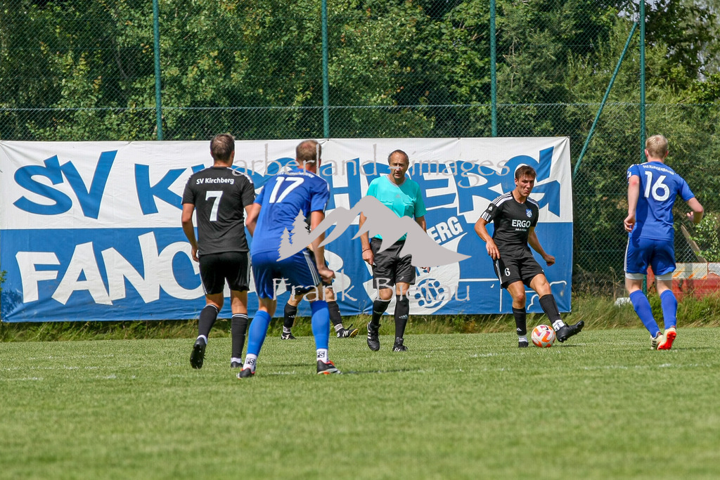 993T2021 | Medien- Sport- Entertainmentfotos