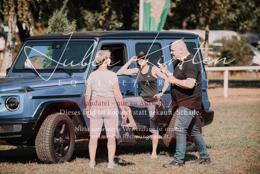 DSC_7891 | Pferde- und Turnierfotografie in Westsachsen. Pferdeportraits, Auftragszeichnungen und intuitive Kunst.