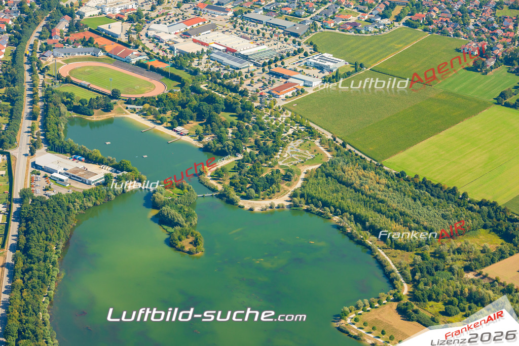 Luftaufnahme von Pocking - Die Luftaufnahme wurde 2025 vom UL-Flugzeug heraus erstellt ( keine Drohne ) - Hochauflösende Luftaufnahme - für professionelle Ausdrucke geeignet. Die Geschenkidee !Mit Lizenz und Bildrechte bestellbar