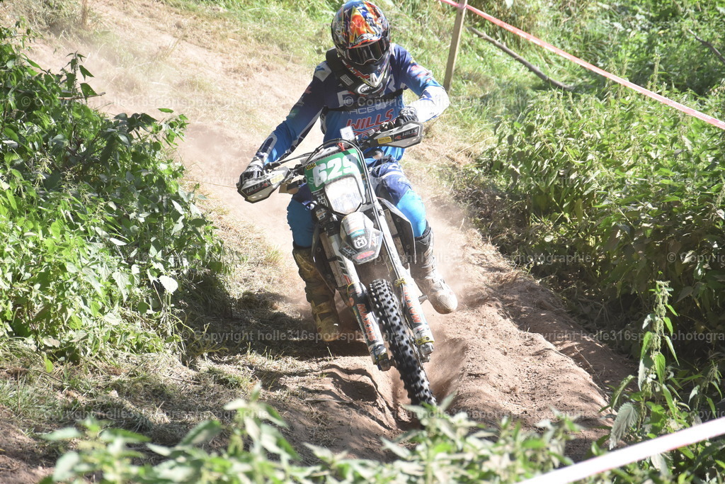 DSC_0234 | Sportfotografie , Motorsport, Motoross, Reitsport, Mointainbike, Enduro,
Landschaft , Outdoor, Eventfotografie, Landschaft, Bilder online bestellen - Realisiert mit Pictrs.com