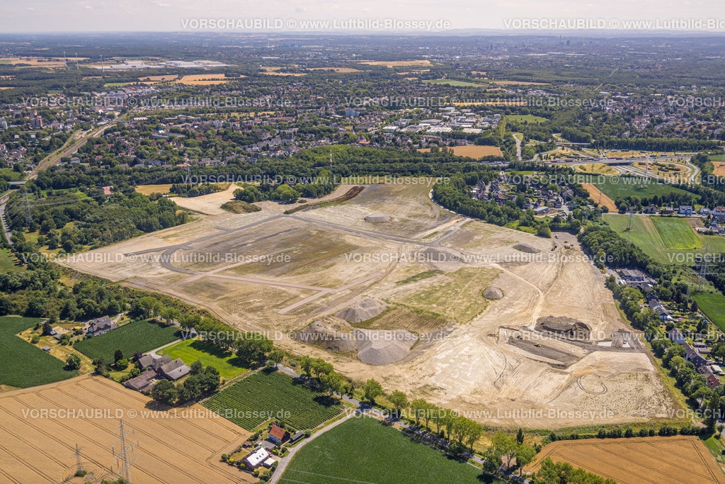 Castrop-Rauxel220706052 | Luftbild, Baustelle auf dem Gelände des ehemaligen Steinkohlekraftwerks Gustav Knepper für einen neuen Gewerbepark Nierhausstraße und Oestricher  Straße, am Autobahnkreuz Castrop-Rauxel-Ost, Oestrich, Dortmund, Ruhrgebiet, Nordrhein-Westfalen, Deutschland