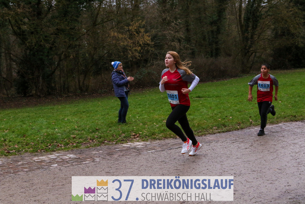 Stadtwerke Jugendlauf 1700m | 3 Koenigslauf 2023 - Realisiert mit Pictrs.com