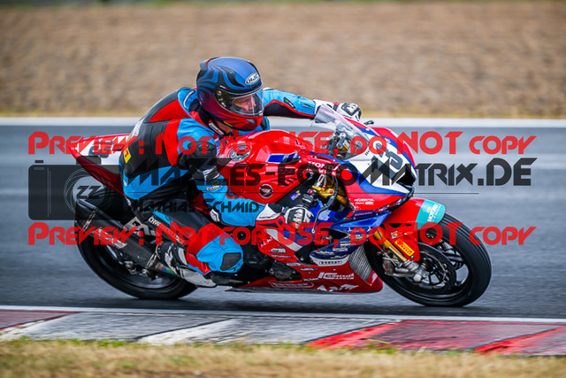 MaZZes_FotoMatrix_220625_7478 | PROSUPERSTOCK