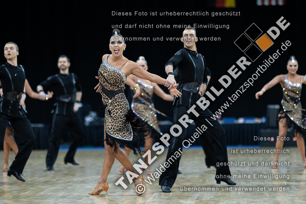 20230226-10338 | Hier finden Sie Tanz Bilder vom Latein und Standard Formationen tanzen. Sportbilder vom Tanzsport. Schöne Fotos und von Weltmeisterschaft, Europameisterschaft, Bundesliga, Regionalliga, Oberliga und Landesliga sowie von GOC Stuttgart, DanceComp, WM Bremen