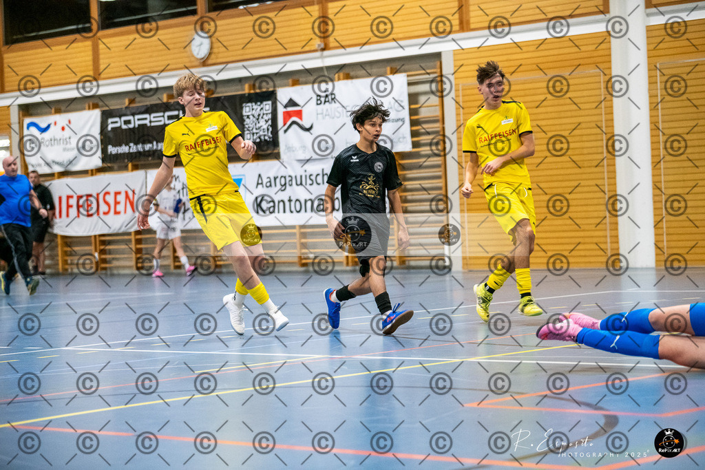 20251129_FCR-Hallenturnier-C_RAW-1_027-86 | Sport und Naturfotografie von Roberto Esposito zeigt echte Momente Bewegung und die Schönheit der Natur. Ausdrucksstarke Bilder schaffen Emotionen.