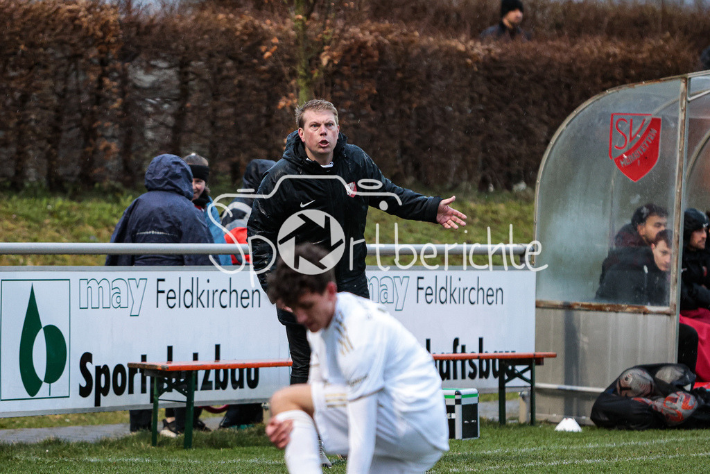 SV Heimstetten - FC Bayern Amateure | SVH Trainer Roman LANGER gibt Anweisungen an seine Spieler