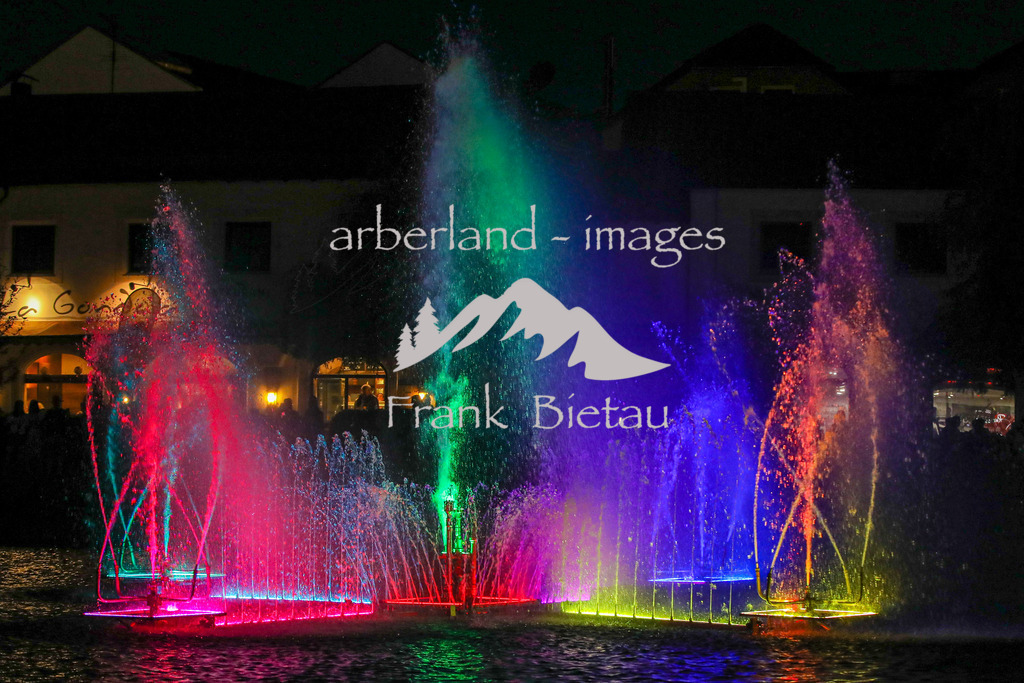 OE7A2839 | Wasserspiele auf dem Regenfluss