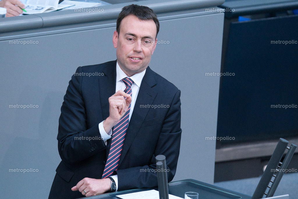 Nils Schmid (14) | Metropolico