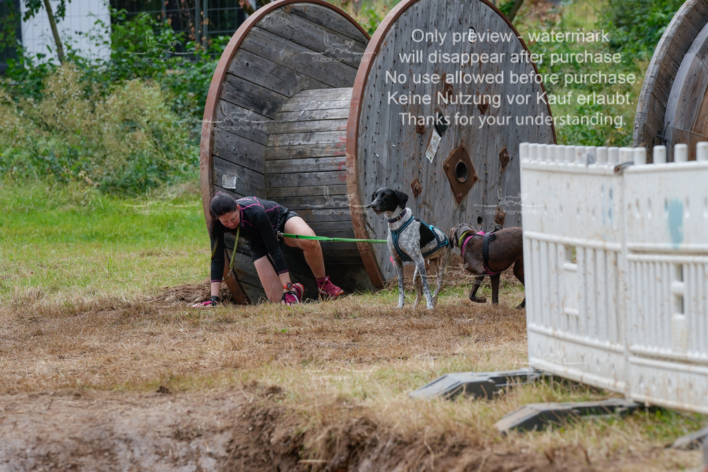 Schlamm_mit_Hund (422 von 460) | stephaniefillaphotographie - Realisiert mit Pictrs.com