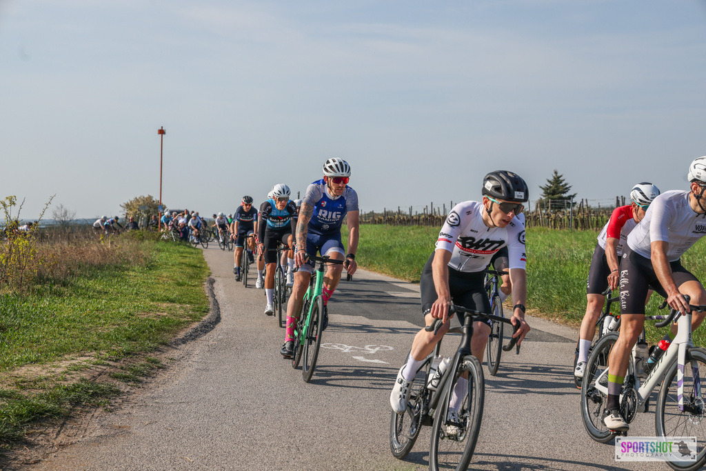 007A8706 | Neusiedlersee Radmarathon #neusiedlerseeradmarathon #neusiedlersee #nrm26 #yourpictrs #sportshot_your_pictrs