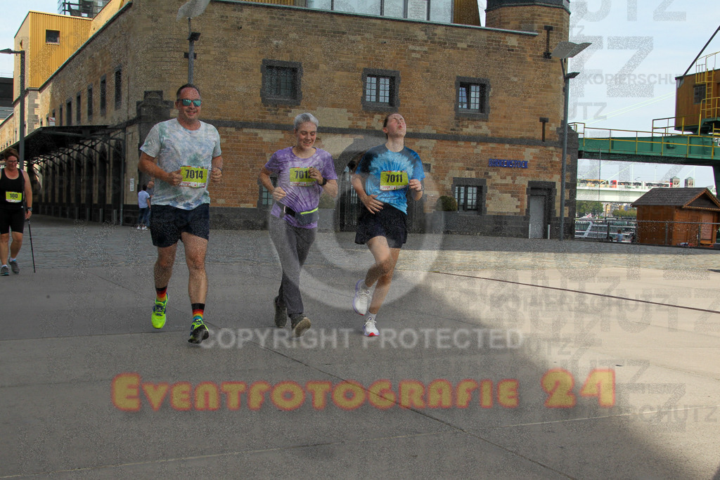 250920_1345_EV4_6598 | Sportfotografie im Rhein-Sieg Kreis, Köln, Bonn, NRW, Rheinland Pfalz, Hessen, etc. Unser Tätigkeitsfeld umfasst den Laufsport vom Volkslauf über den Marathon, Duathlon, Triathon bis zum Ultralauf wie Kölnpfad Ultra oder Schindertrail.