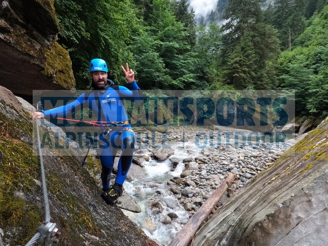 GOPR0889 | Bestelle die Bilder deines Berg- oder Wasser-Abenteuers mit Mountain Sports bequem von zu Hause aus direkt über unseren Online Fotoshop von pictrs.com. - Realisiert mit Pictrs.com