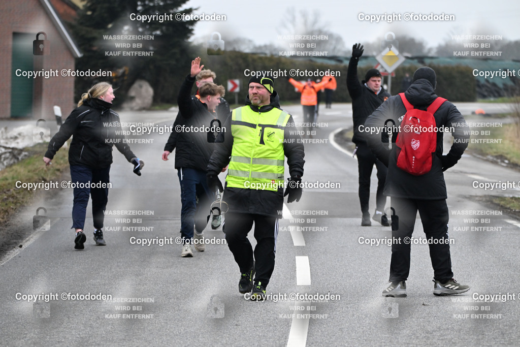 DSC_9873 | Manuel Eggers / Nenndorf (mitte), Blersum jubelt im Hintergrund