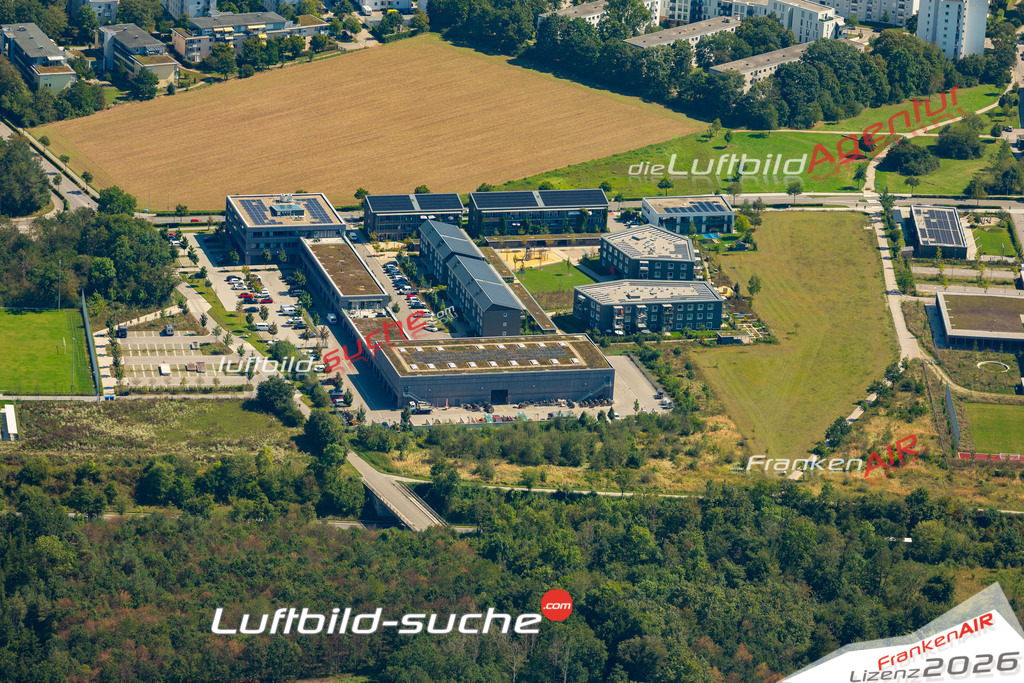 Das Luftbild zeigt :  Fürstenfeldbruck - Die Luftaufnahme wurde 2024 vom UL-Flugzeug aus erstellt ( keine Drohne ) - Hochauflösende Luftaufnahme - Für grossformatige Ausdrucke geeignet. Die Geschenkidee !Mit Lizenz und Bildrechte bestellbar