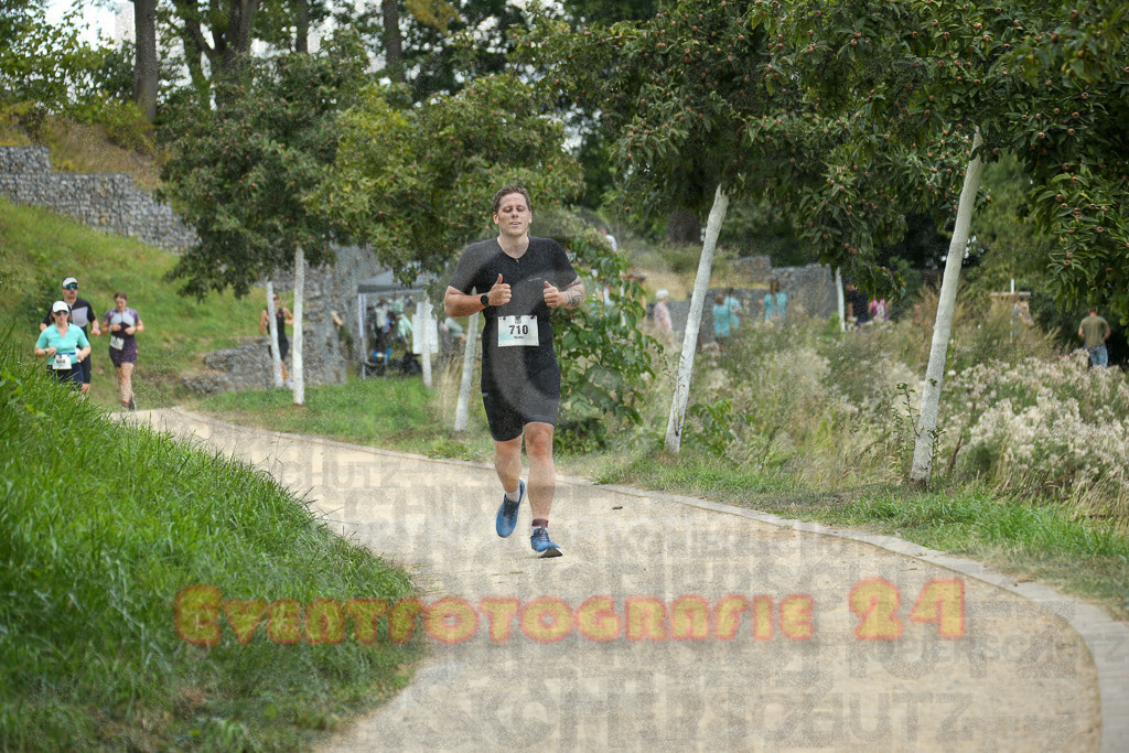 250824_1428_EX1_6332 | Sportfotografie im Rhein-Sieg Kreis, Köln, Bonn, NRW, Rheinland Pfalz, Hessen, etc. Unser Tätigkeitsfeld umfasst den Laufsport vom Volkslauf über den Marathon, Duathlon, Triathon bis zum Ultralauf wie Kölnpfad Ultra oder Schindertrail.