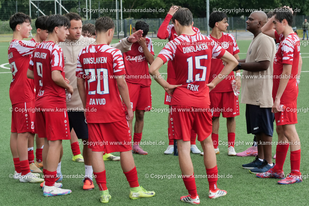 Fußball : C-Junioren : Aufstieg Regionalliga West : SUS 09 Dinslaken - Vfb 03 Hilden am 04.06.2026 in Dinslaken | Fußball : C-Junioren : Aufstieg Regionalliga West : SUS 09 Dinslaken (rotr Trikots)- Vfb 03 Hilden (weiße Trikots) am 04.06.2026 in Dinslaken - Realisiert mit Pictrs.com