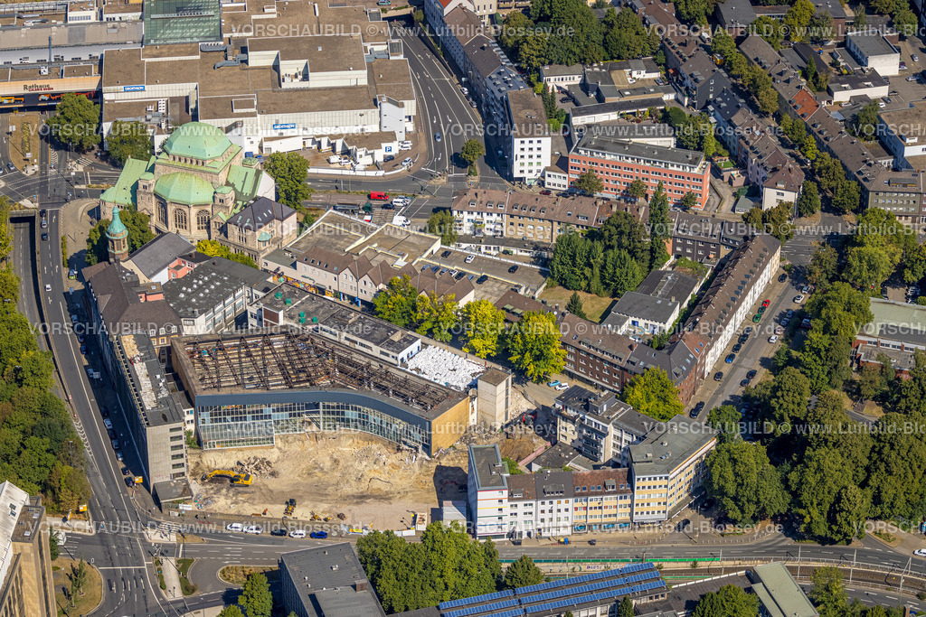 Essen220807296 | Luftbild, geplanter Neubau BürgerRatHaus, ehem. Jobcenter und altes Hauptbad zwischen Steeler Straße und Bernerstraße, Alte Synagoge, Stadtkern, Essen, Ruhrgebiet, Nordrhein-Westfalen, Deutschland